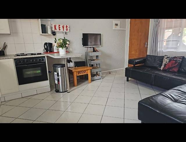 1 BEDROOM PROPERTY TO RENT IN KENLEAF